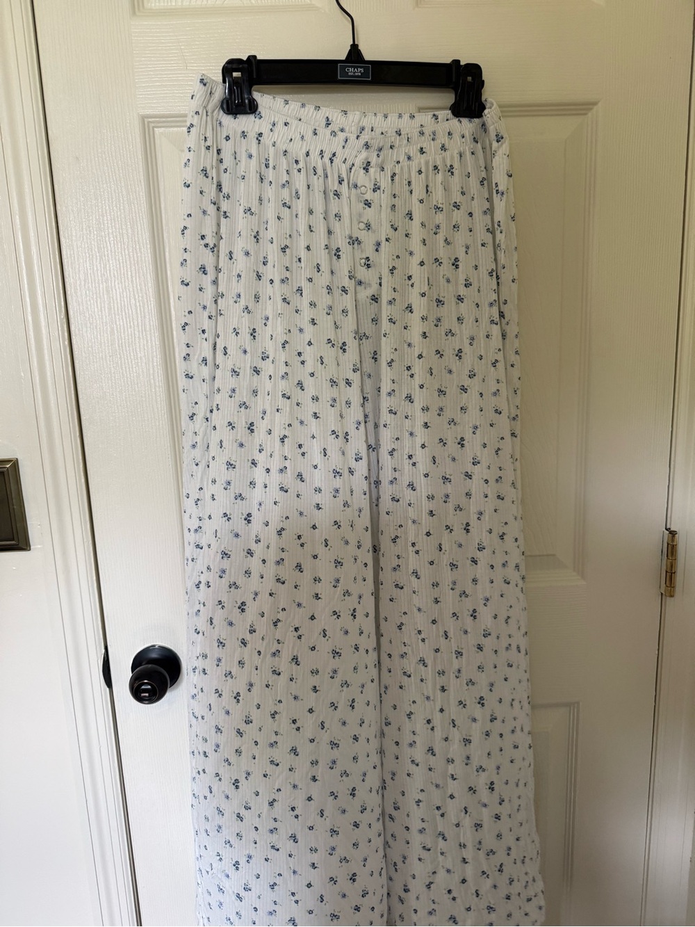 American Eagle Outfitters White Floral Wide-Leg Pajama Pants